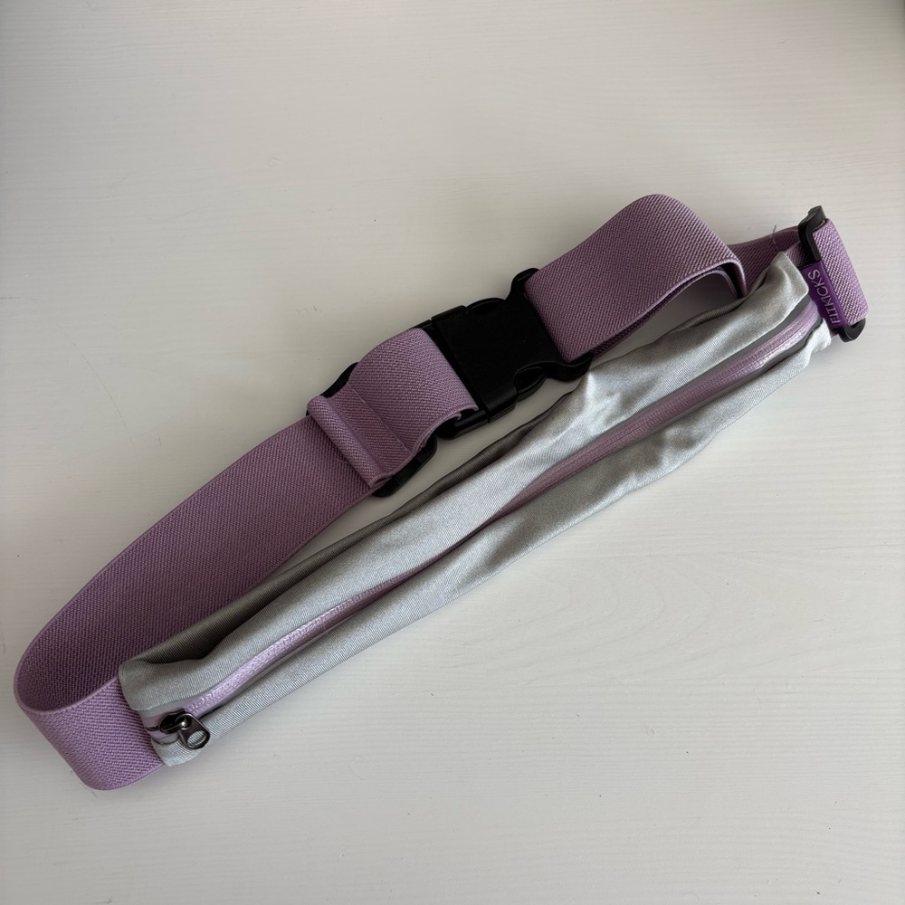 NWOT FitKicks FitZip bag